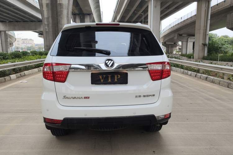 Used Foton Savana 2015 2.0T Manual Two-Wheel Drive Gasoline Luxury 7-Seater