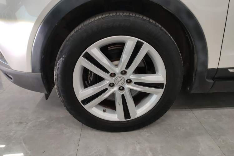 Used Zotye T700 2017 1.8T Dual-Clutch Prestige Model
