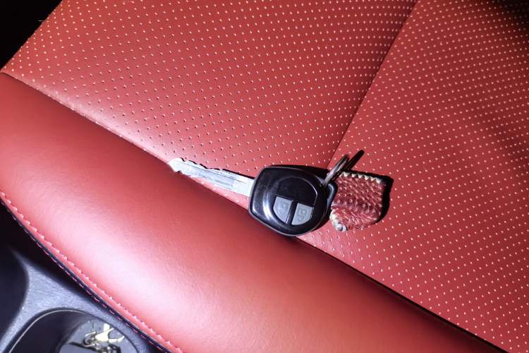 Used Suzuki Jimny 2015 1.3L AT JLX Navigation Edition
