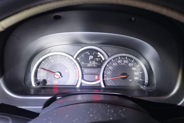 Used Suzuki Jimny 2015 1.3L AT JLX Navigation Edition
