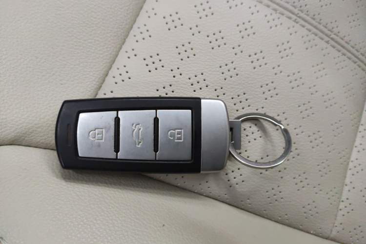 Used Zotye T700 2017 1.8T Dual-Clutch Prestige Model
