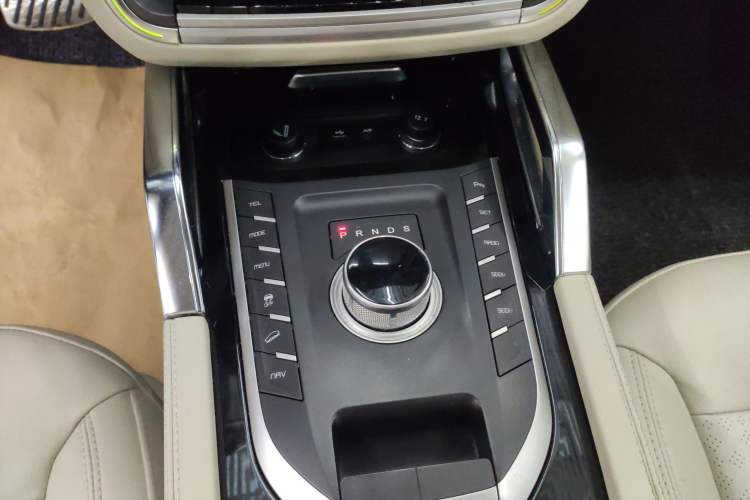 Used Zotye T700 2017 1.8T Dual-Clutch Prestige Model
