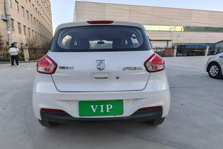 Used Baojun 310 2016 1.2L manual Comfort trim level

