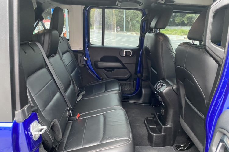 Used Jeep Wrangler 2018 2.0T Sahara Four-Door Edition