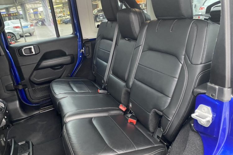 Used Jeep Wrangler 2018 2.0T Sahara Four-Door Edition