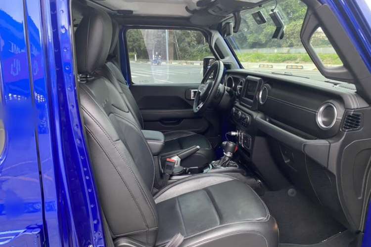 Used Jeep Wrangler 2018 2.0T Sahara Four-Door Edition