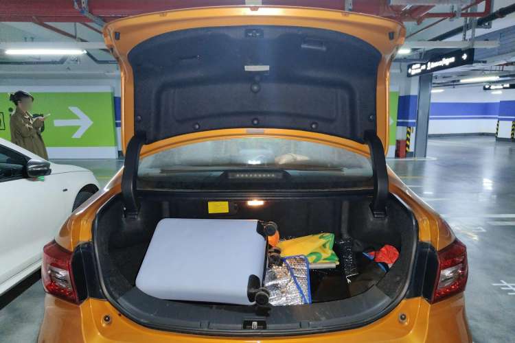 Used BYD Qin New Energy 2015 1.5T Dual-Crown Flagship Plus Edition