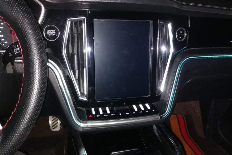 Used Zotye T700 2017 1.8T Dual-Clutch Luxury Model
