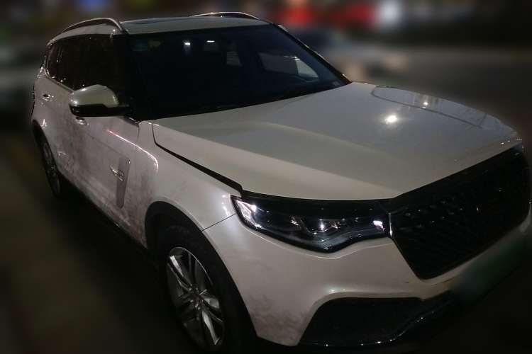 Used Zotye T700 2017 1.8T Dual-Clutch Luxury Model
