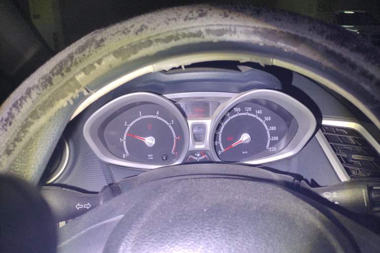 Used Ford Fiesta 2009 Hatchback 1.5L Manual Fashion Edition
