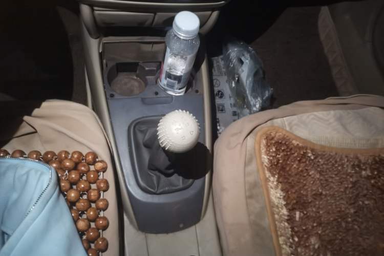 Used Haima Fumei 2008 1.6L Manual Comfort GLX Gear Lever