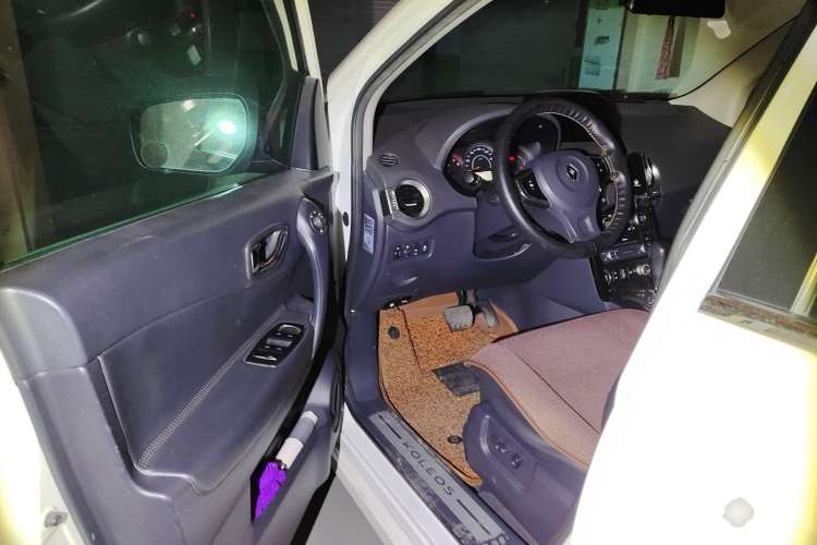 Used Renault Koleos 2014 2.5L 4x4 Comfort Edition

