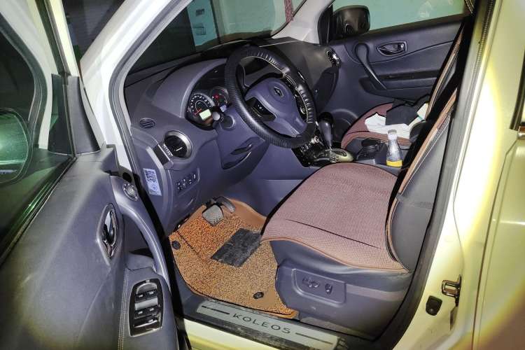 Used Renault Koleos 2014 2.5L 4x4 Comfort Edition
