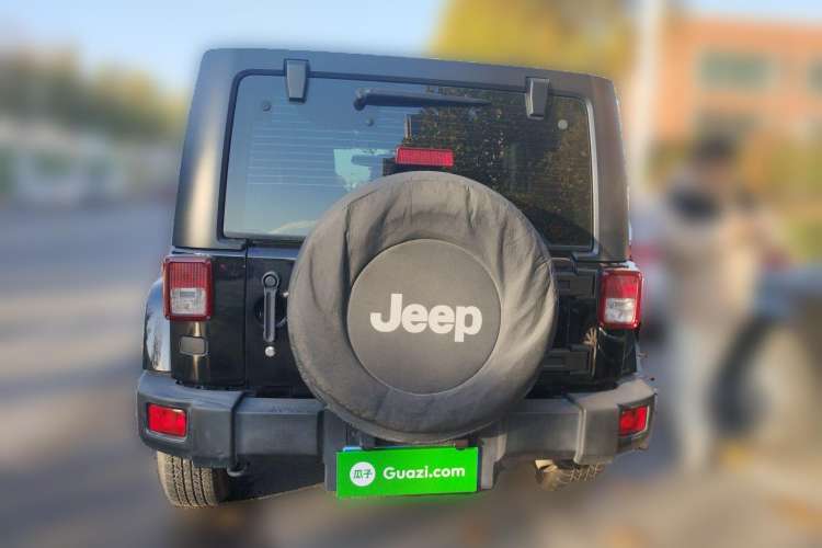 Used Jeep Wrangler 2013 3.6L Sahara Four-Door Edition
