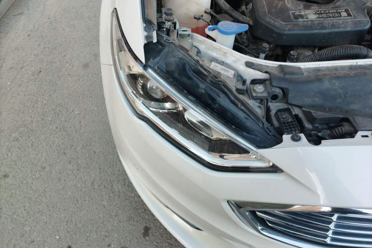 Used Ford Mondeo New Energy 2018 2.0 PHEV Zhihao Trim Right Front Headlight