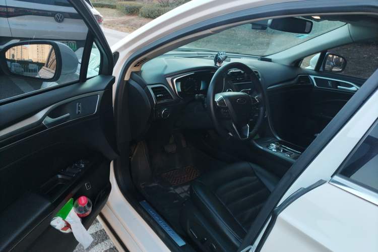 Used Ford Mondeo New Energy 2018 2.0 PHEV Zhihao Trim Driver Seat