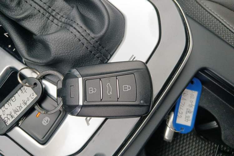 Used Dongfeng Aeolus Yixuan 2020 230T Automatic Advanced Edition
