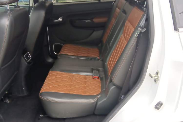 Used SWM X3 2018 1.5L Manual Fashion Version