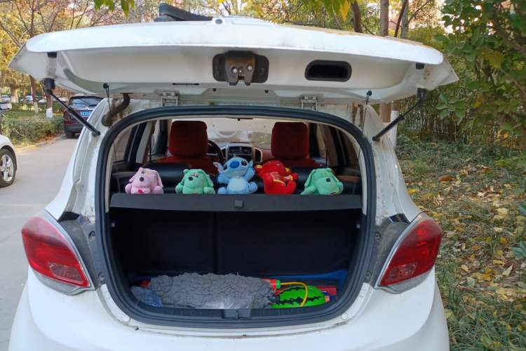 Used CHANGAN Benni 2015 1.4L Manual Sunroof Version China V Standard
