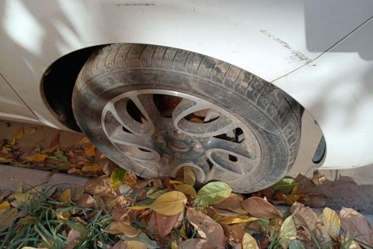 Used CHANGAN Benni 2015 1.4L Manual Sunroof Version China V Standard
