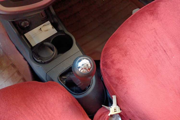 Used CHANGAN Benni 2015 1.4L Manual Sunroof Version China V Standard
