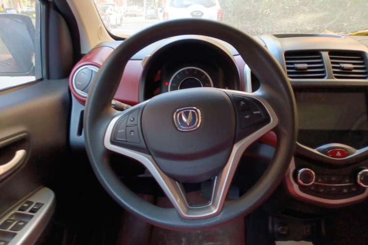 Used CHANGAN Benni 2015 1.4L Manual Sunroof Version China V Standard
