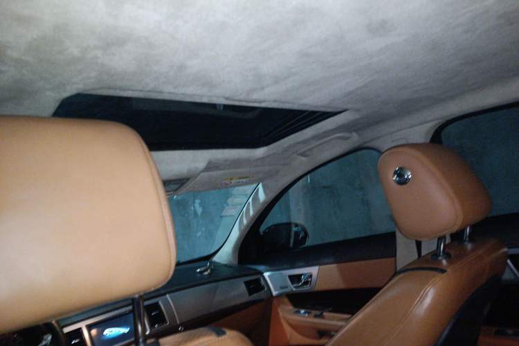 Used Jaguar XF 2015 XF 2.0T Luxury Edition Headliner