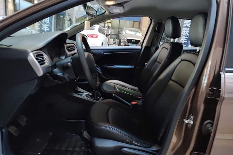 Used Peugeot 301 2014 1.6L Manual Comfort Edition