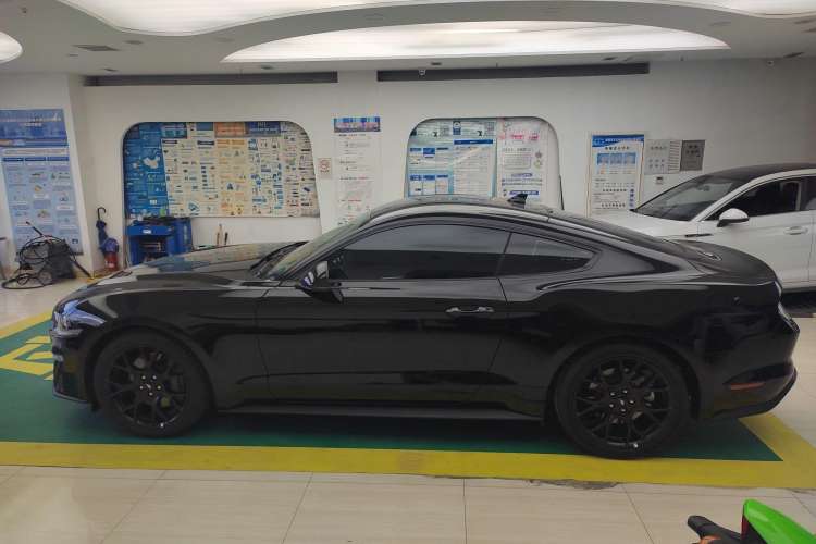 Used Ford Mustang 2021 2.3T EcoBoost
