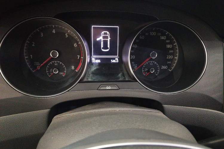 Used Volkswagen Golf Sportsvan 2016 230TSI Manual Entry-Level Trim