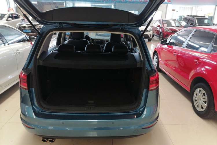 Used Volkswagen Golf Sportsvan 2016 230TSI Manual Entry-Level Trim