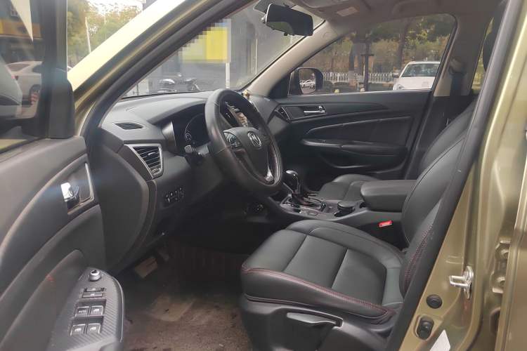 Used Changan CS75 2016 1.8T Automatic Elite Model China IV Standard
