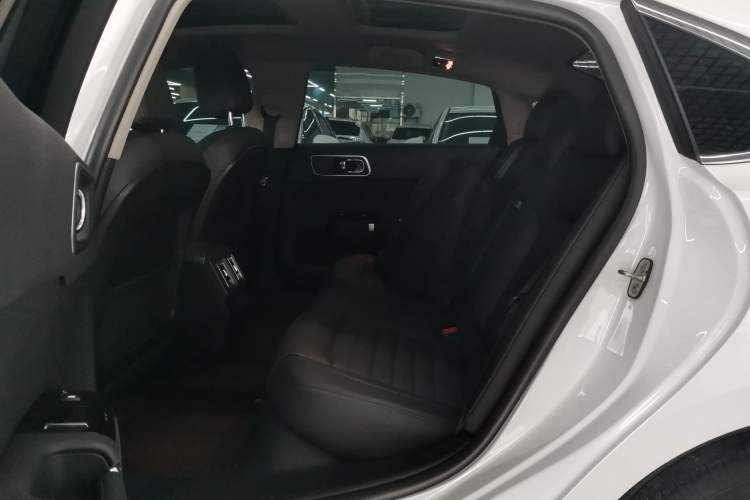 Used Citroen C6 2021 400THP Comfort Edition