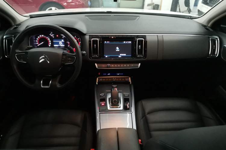 Used Citroen C6 2021 400THP Comfort Edition