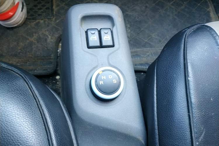 Used Dongfeng Fengon MINIEV 2022 Candy-Style Bubble Gum Gear Lever