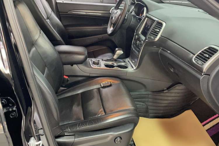 Used Jeep Grand Cherokee 2017 3.0L Elite Navigation Edition
