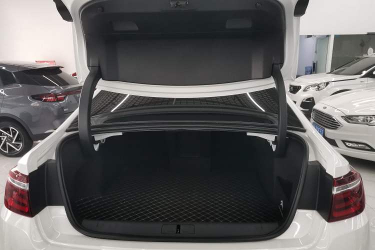 Used Citroen C6 2021 400THP Comfort Edition