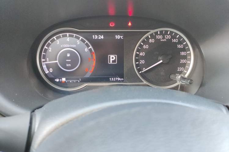 Used Nissan Kicks 2021 1.5L XV CVT Smart Connect Luxury Edition
