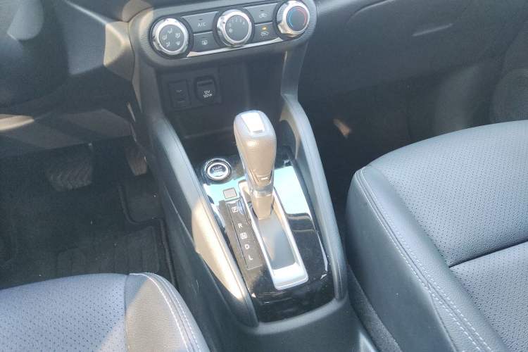 Used Nissan Kicks 2021 1.5L XV CVT Smart Connect Luxury Edition
