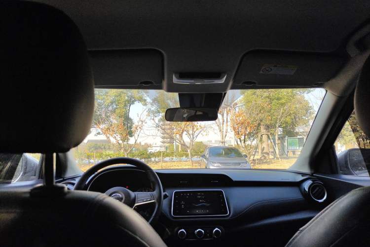 Used Nissan Kicks 2021 1.5L XV CVT Smart Connect Luxury Edition
