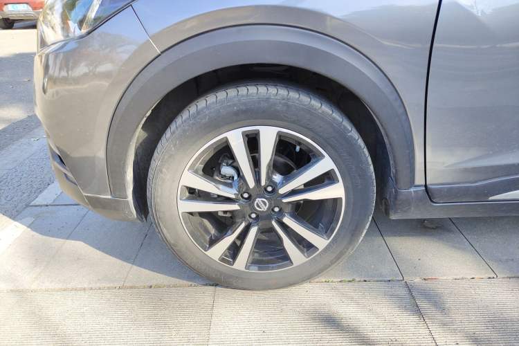 Used Nissan Kicks 2021 1.5L XV CVT Smart Connect Luxury Edition
