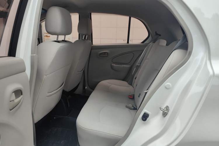 Used Dongfeng Junfeng ER30 2018 Base Model