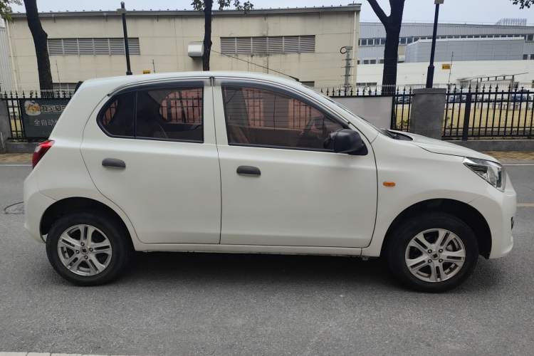 Used Dongfeng Junfeng ER30 2018 Base Model