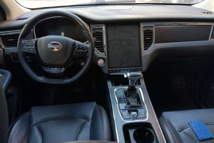 Used SWM G05 2021 PRO 1.5T Automatic Supreme Edition 5-seater
