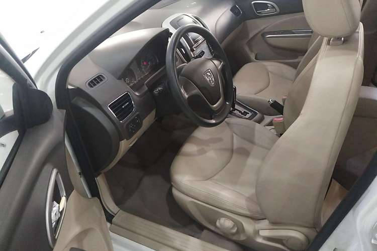 Used Baojun 630 2014 1.5L automatic comfort version