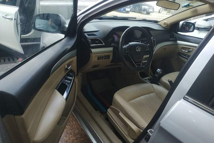 Used Great Wall C30 2016 1.5L AMT Comfort Model
