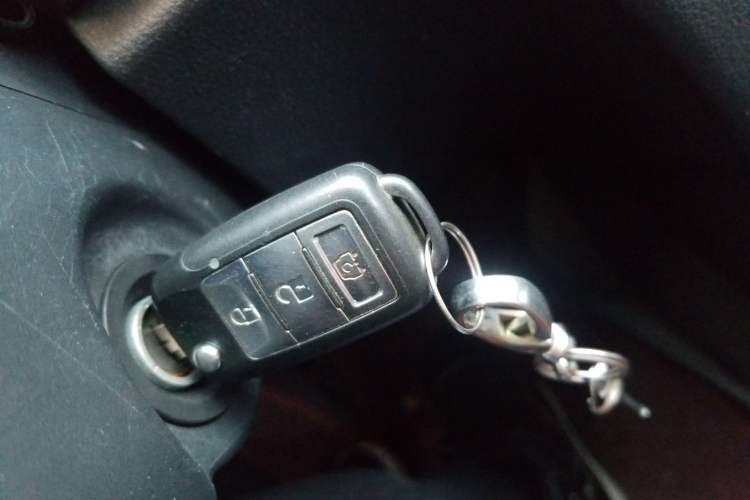 Used Dongfeng Fengon 370 2018 S370 1.5L Manual Luxury 7-Seater
