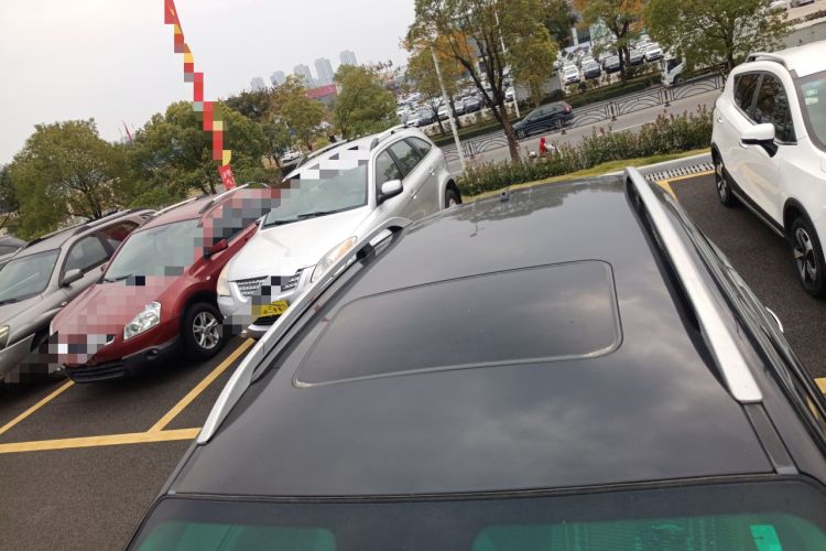 Used Luxgen Great 7 SUV 2013 Limited-Edition Sharp Model 2.2T Two-Wheel-Drive Smart Version
