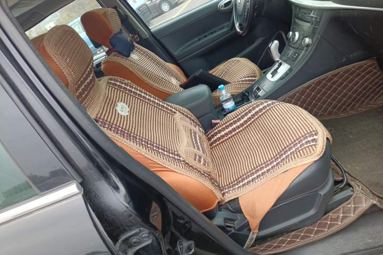 Used Luxgen Great 7 SUV 2013 Limited-Edition Sharp Model 2.2T Two-Wheel-Drive Smart Version
