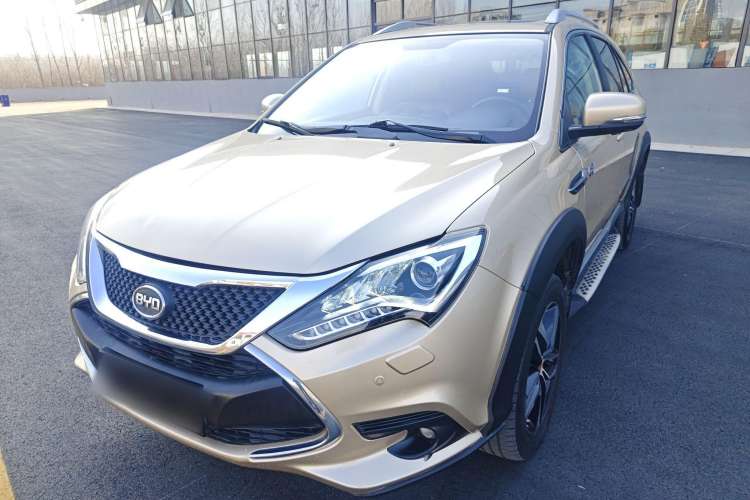 Used BYD Tang New Energy 2015 2.0T Four-Wheel-Drive Flagship Model